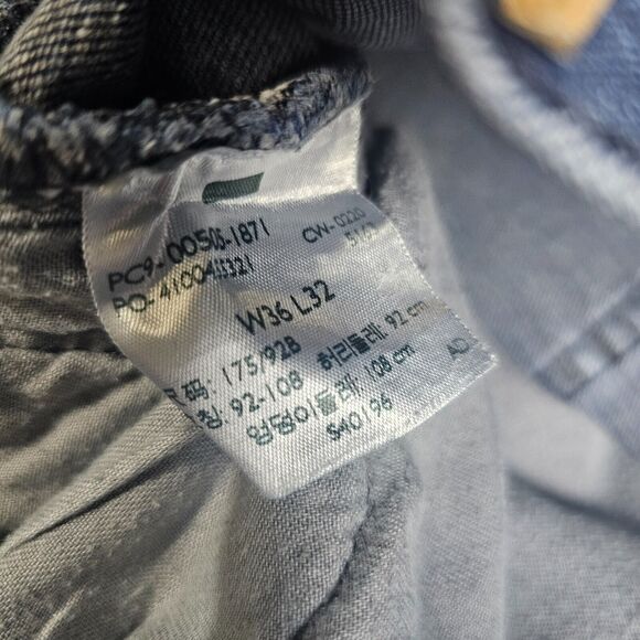 Levis Jeans Men 36x32 Blue 501 Denim Medium Wash Button Fly Straight Leg Casual - Picture 8 of 9